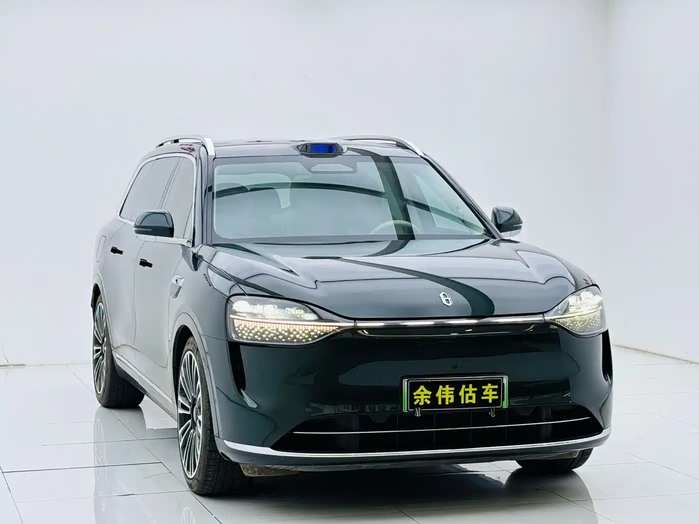 AITO Wenjie AITO M9 2024 Extended Range Ultra 42kWh 6-Seater фото 3