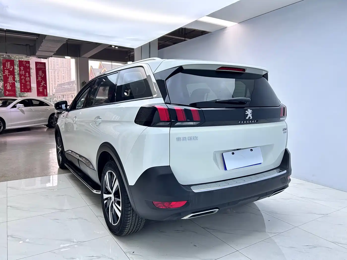Peugeot 5008 2017 380THP 7-seat Elite Edition фото 5