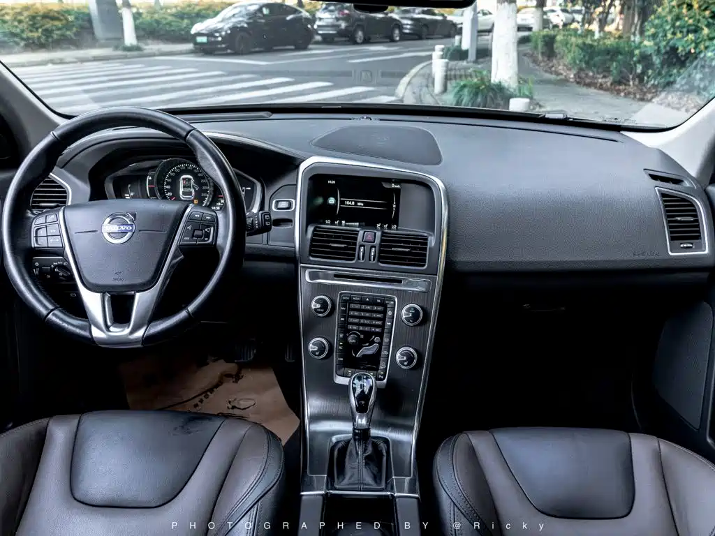 Фото 3 - Volvo XC60