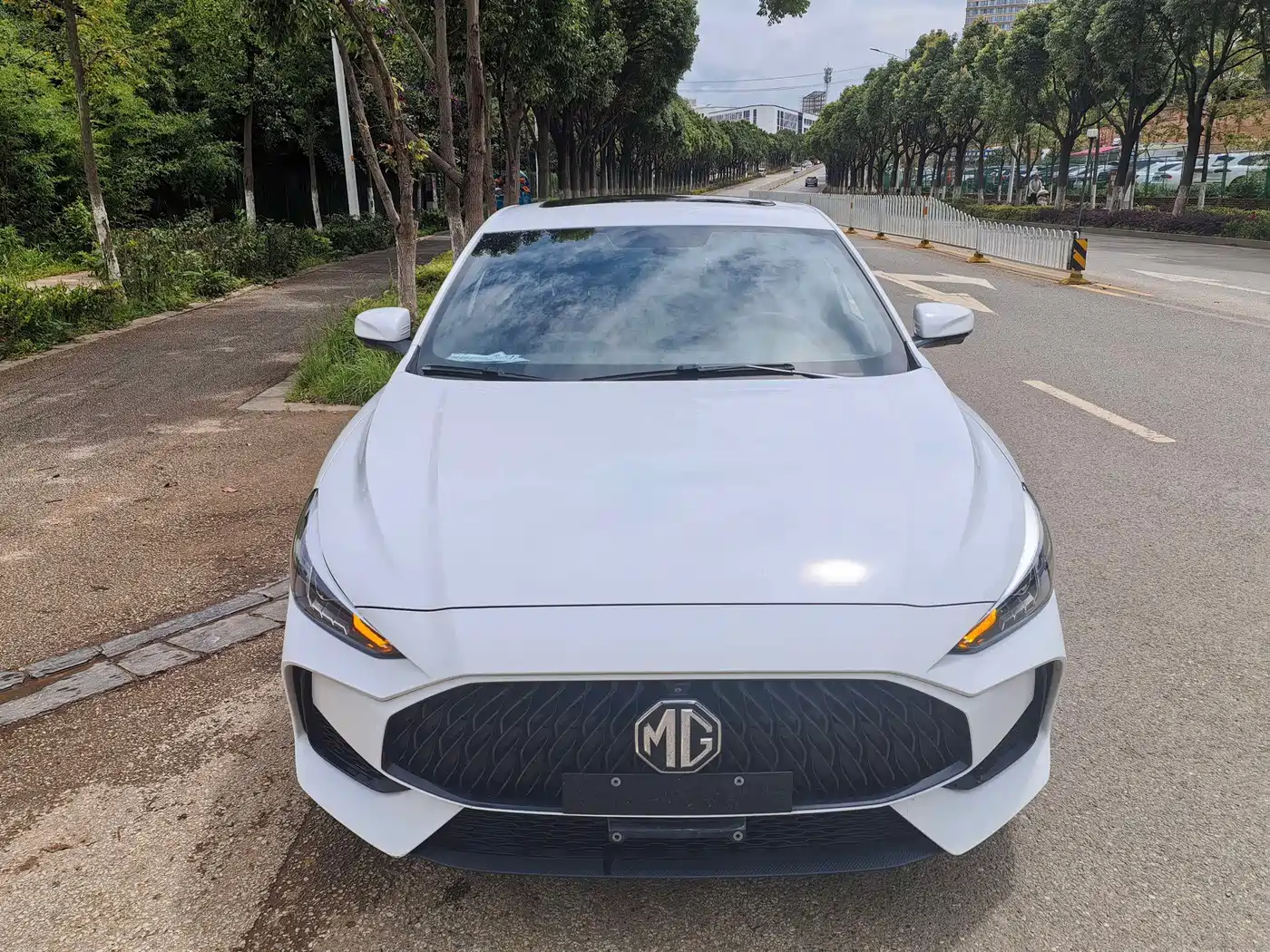 Фото 1 - MG MG5