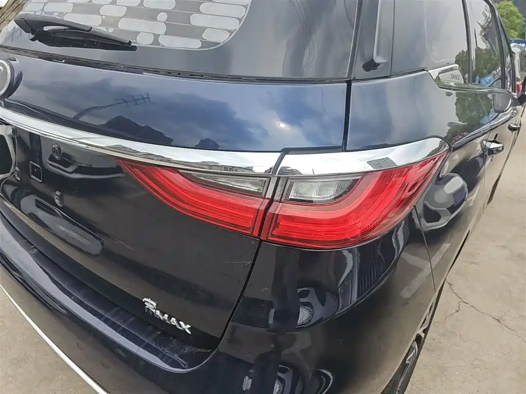 BYD Song MAX 2017 1.5T Auto Smart Connect Premium 7-seater фото 8