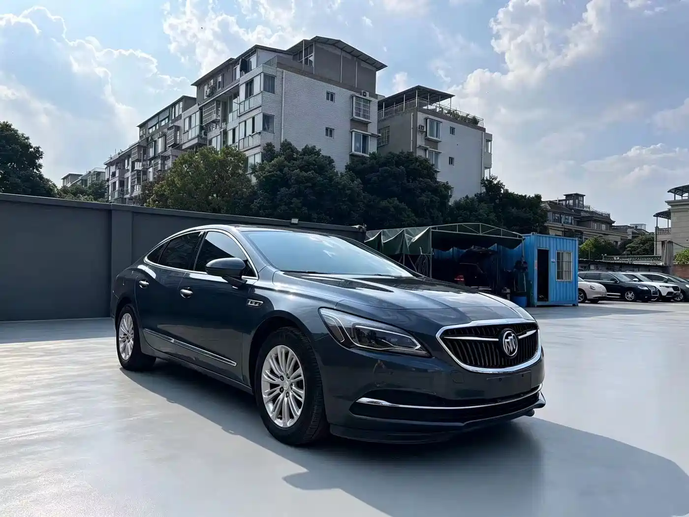 Buick LaCrosse 2018 Model 20T Luxury Edition фото 3