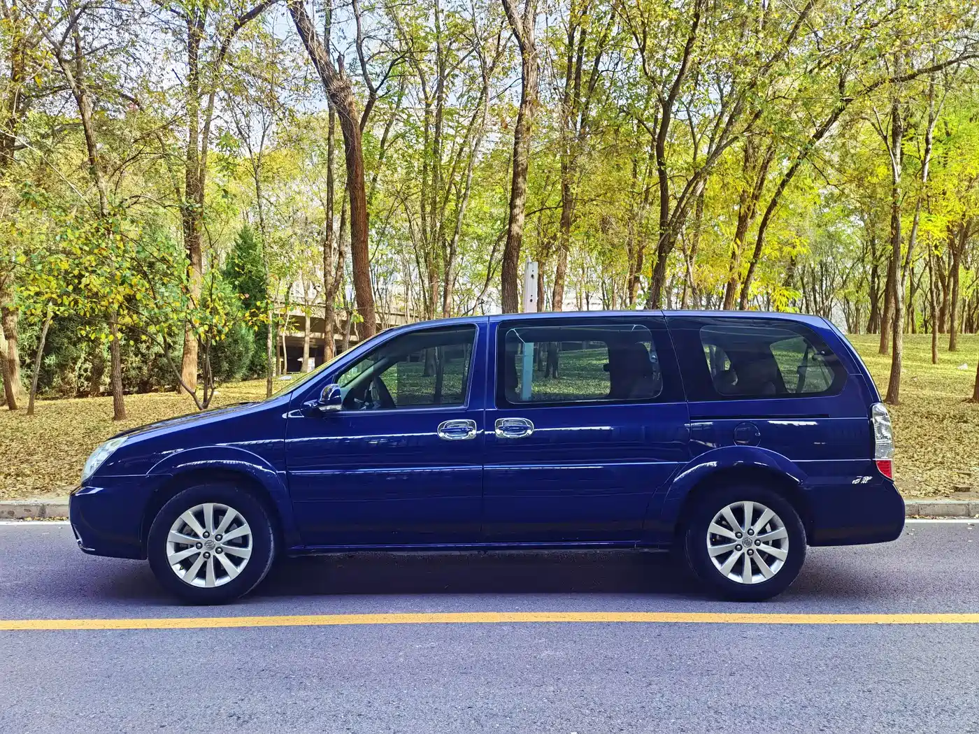 Buick GL8 2014 2.4L Classic Edition фото 4