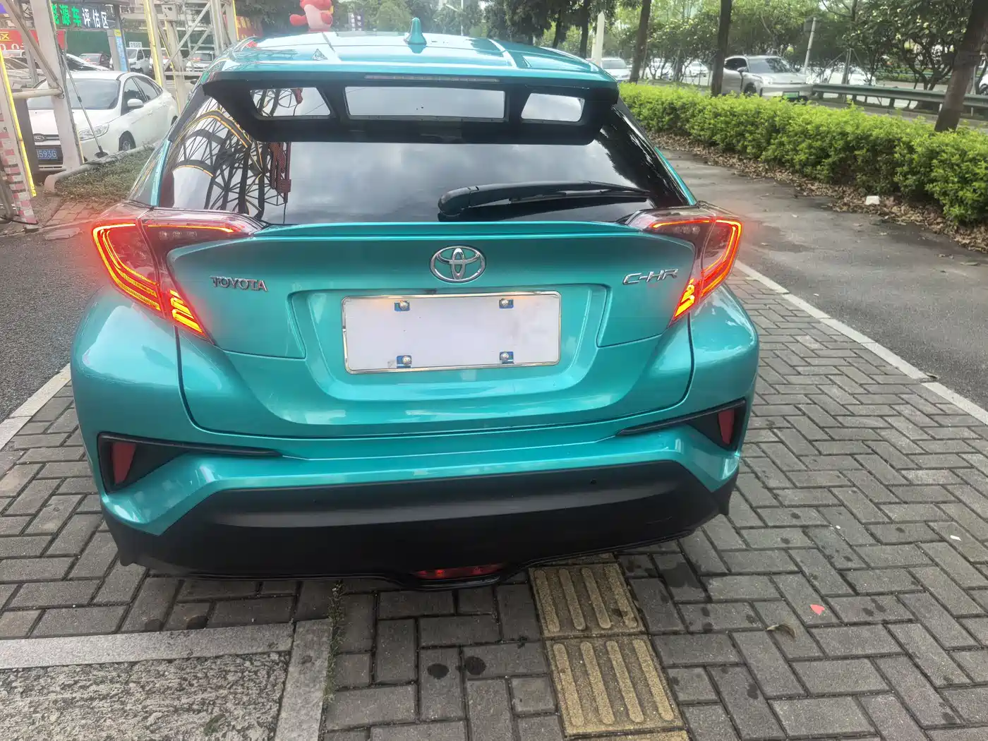 Toyota C-HR 2018 Model 2.0L Luxury Sunroof Version China V фото 12