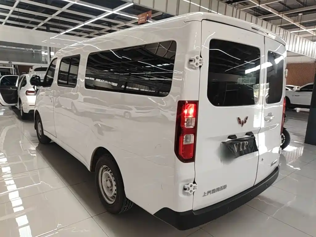 Wuling Motors Wuling Yangguang 2025 2024 300KM Comfort Bus Version 75kW