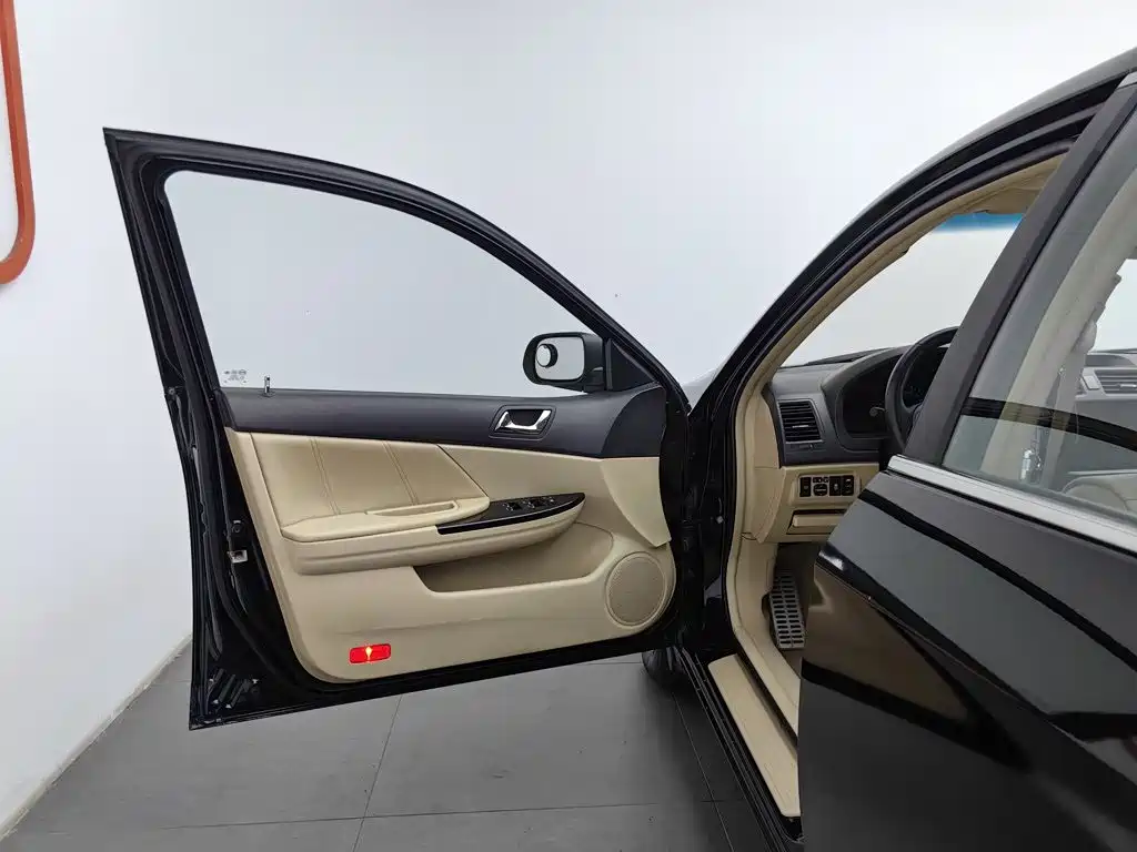 BYD G6 2013 2013 1.5TID Automatic Prestige