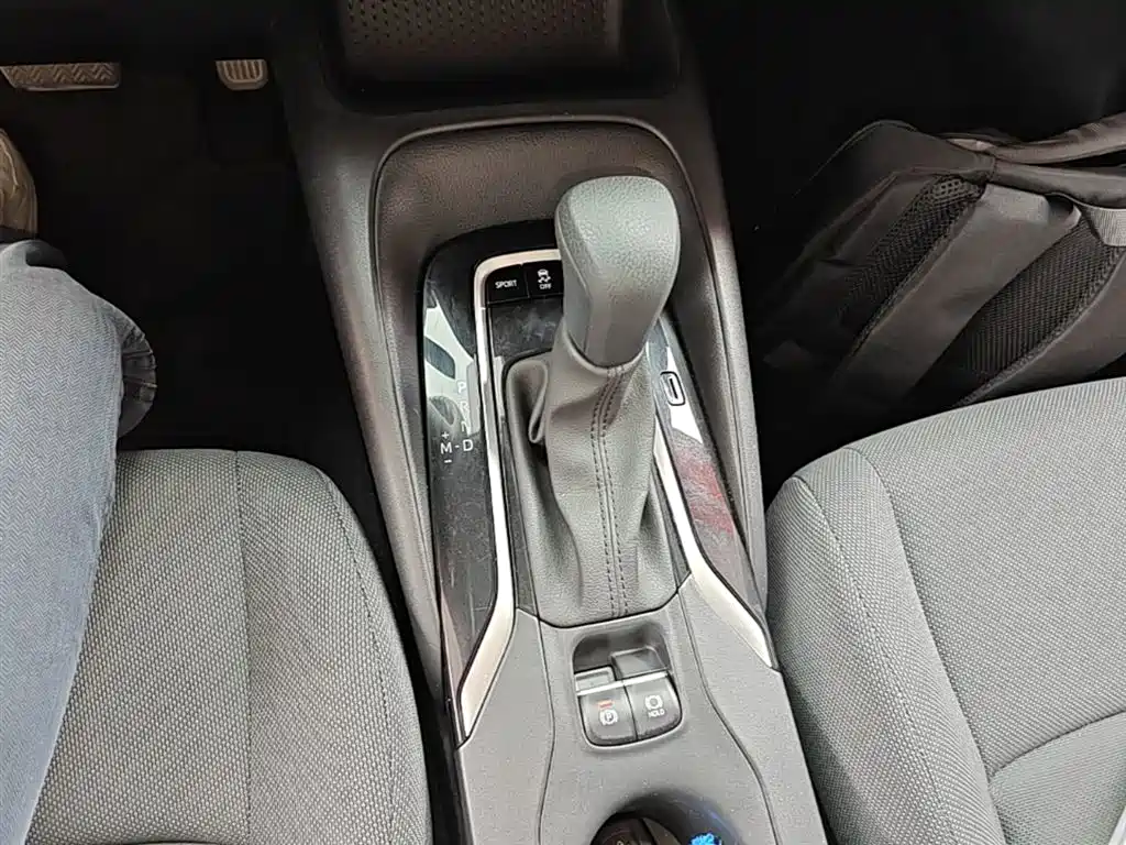 Toyota Levin 2019 185T CVT Luxury Edition China VI фото 14