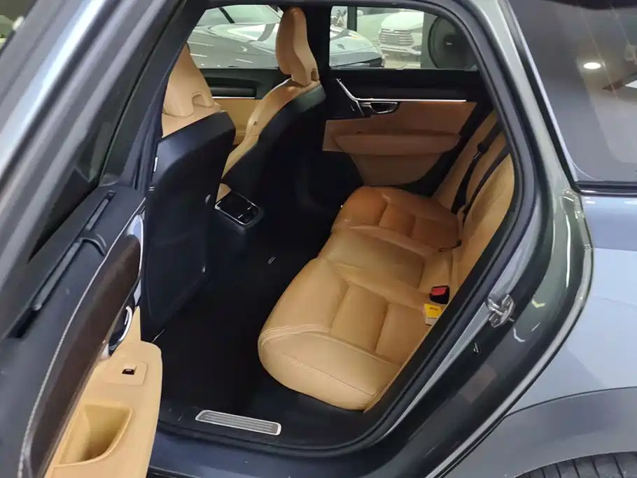 Volvo V90 2019 2019 Cross Country T5 AWD Prestige Edition (China V)