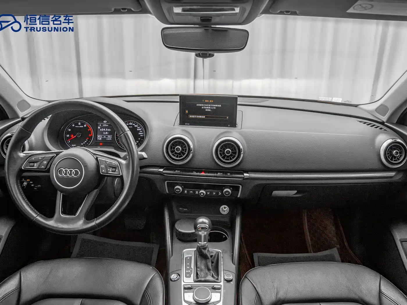 Audi A3 2018 30th Anniversary Limousine 35 TFSI Style фото 12