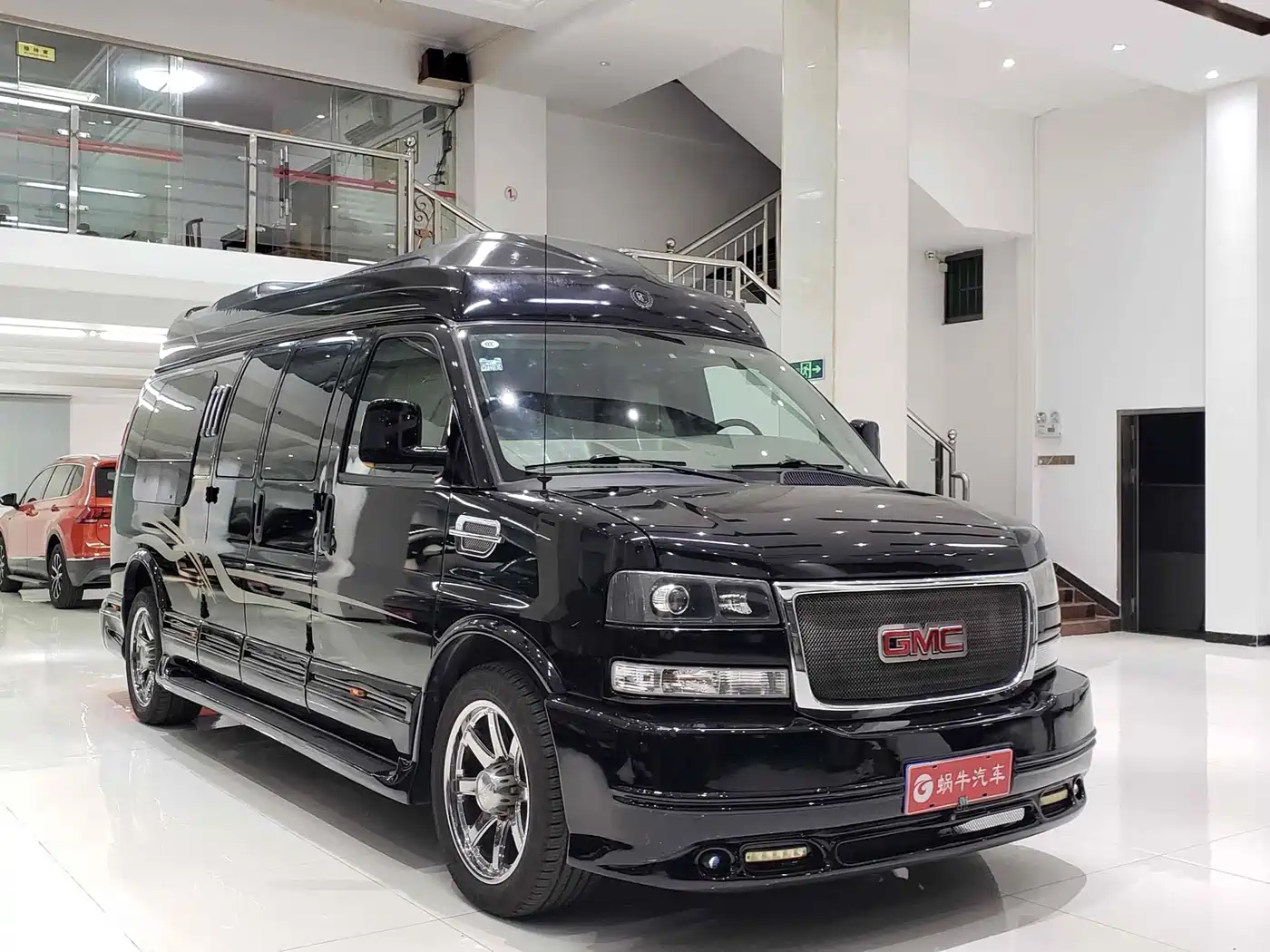 GMC Savana 2017 2014 6.0L Long Wheelbase Leader Edition