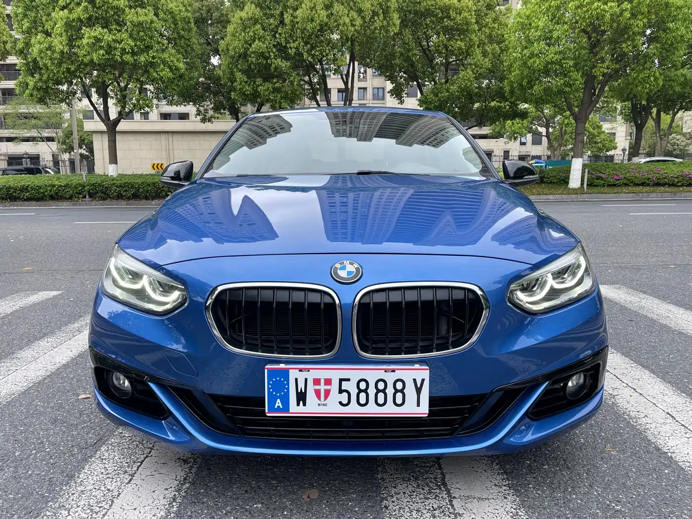 BMW 1 Series 2017 118i Sport фото 2