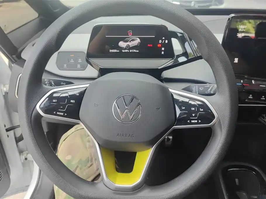 Volkswagen ID.3 2023 Pure Smart Edition фото 15