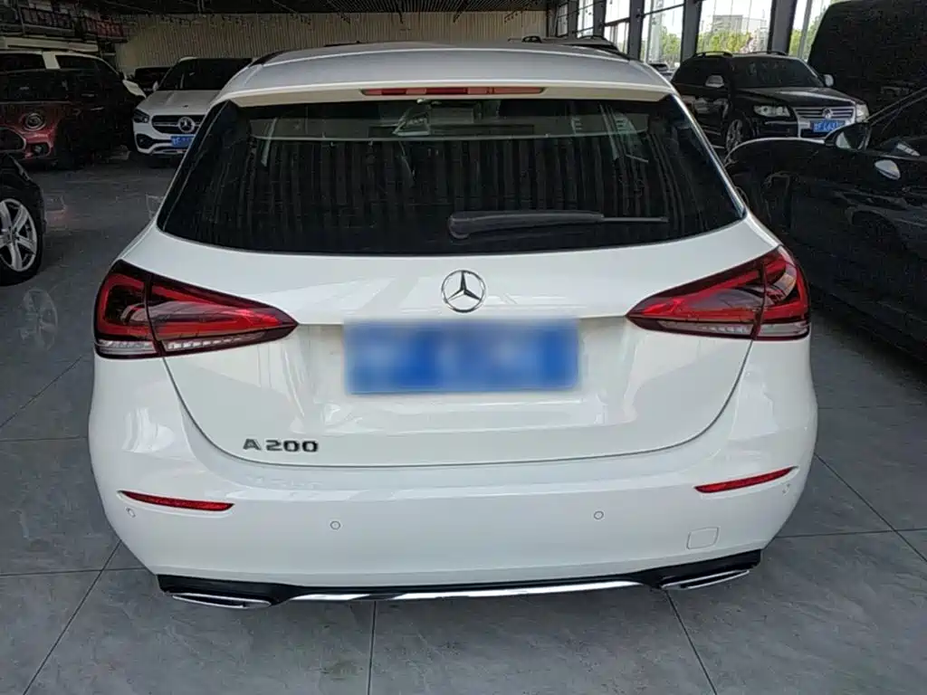 Mercedes-Benz A-Class (Import) 2020 2019 A 200 Dynamic Version