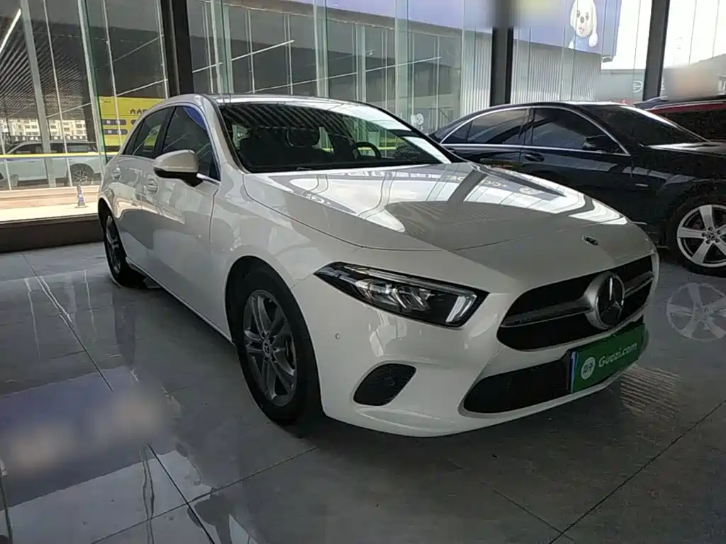 Mercedes-Benz A-Class (Import) 2020 2019 A 200 Dynamic Version