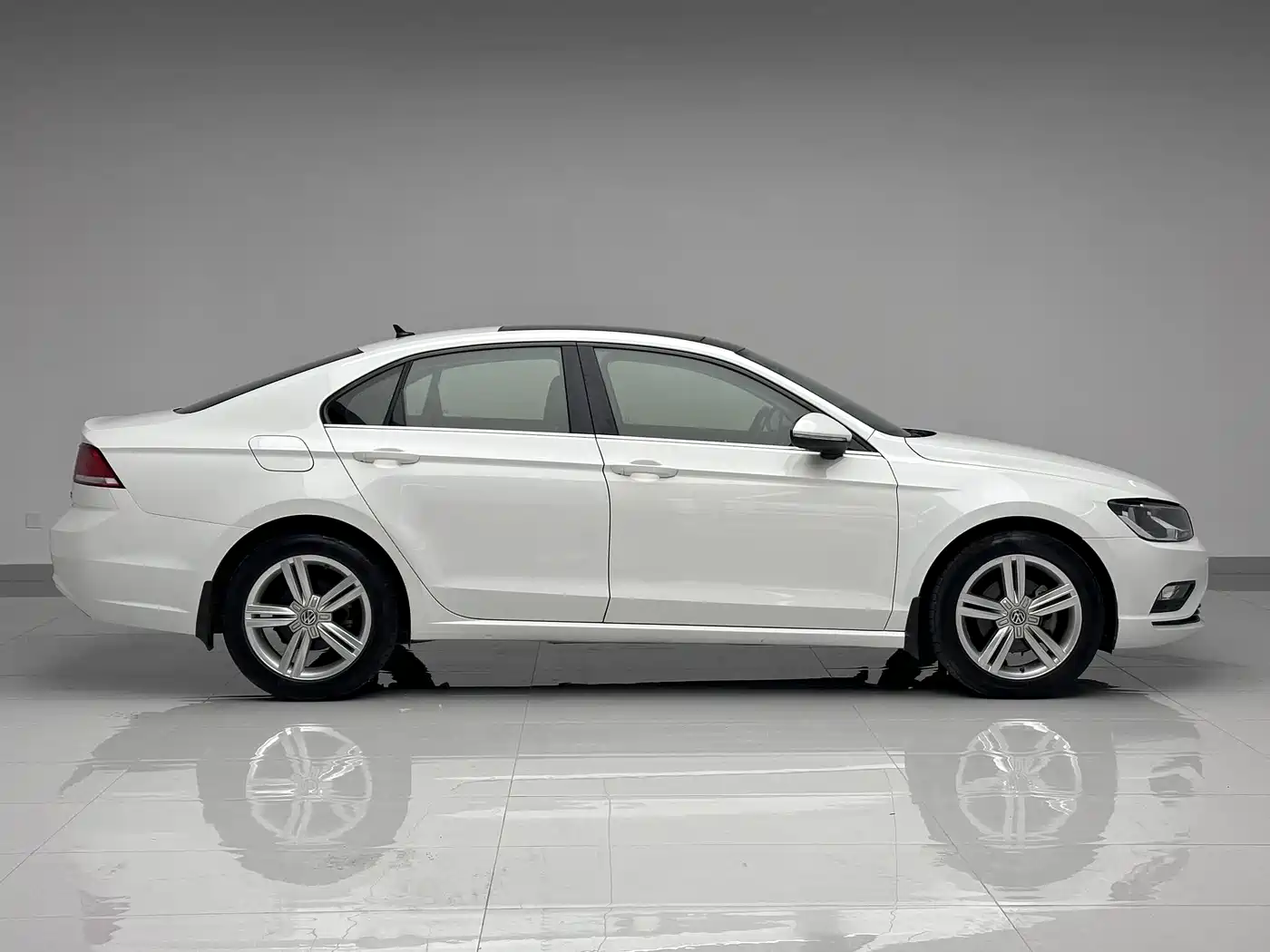 Volkswagen Lamando 2015 280TSI DSG Comfort фото 4