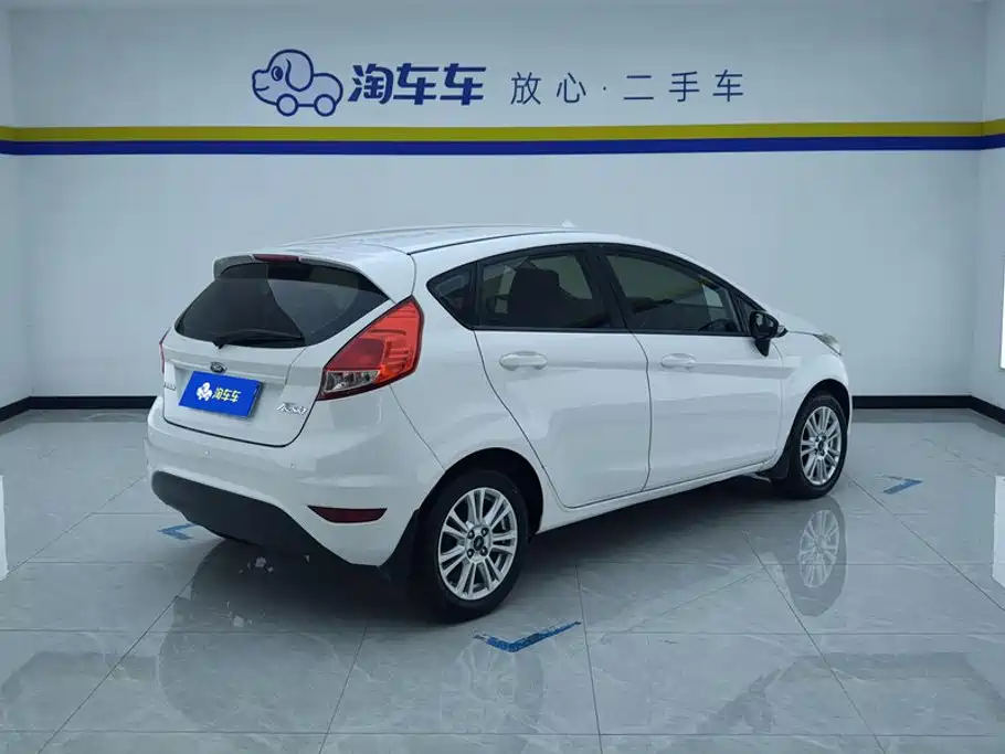 Ford Fiesta 2015 2013 Hatchback 1.5L Automatic Fashion