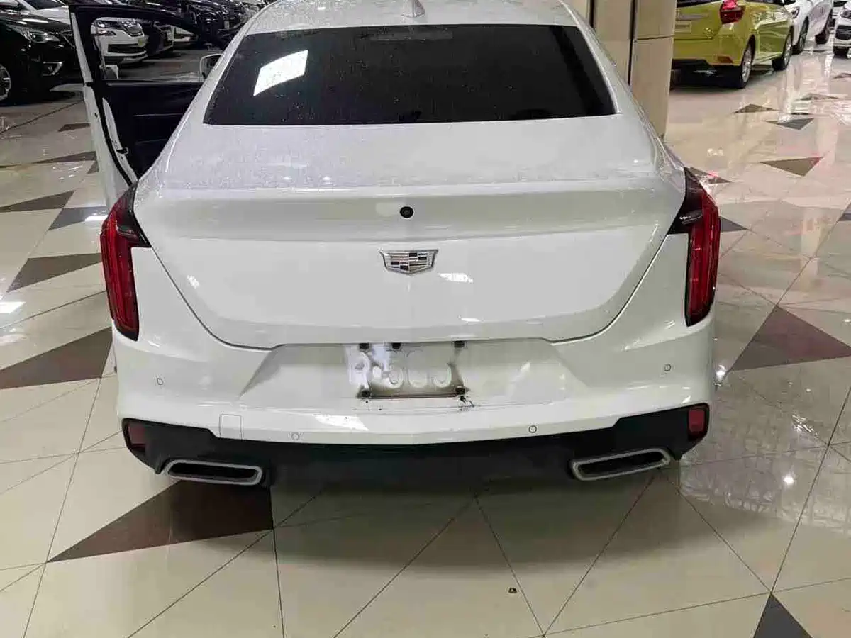 CADILLAC CT4