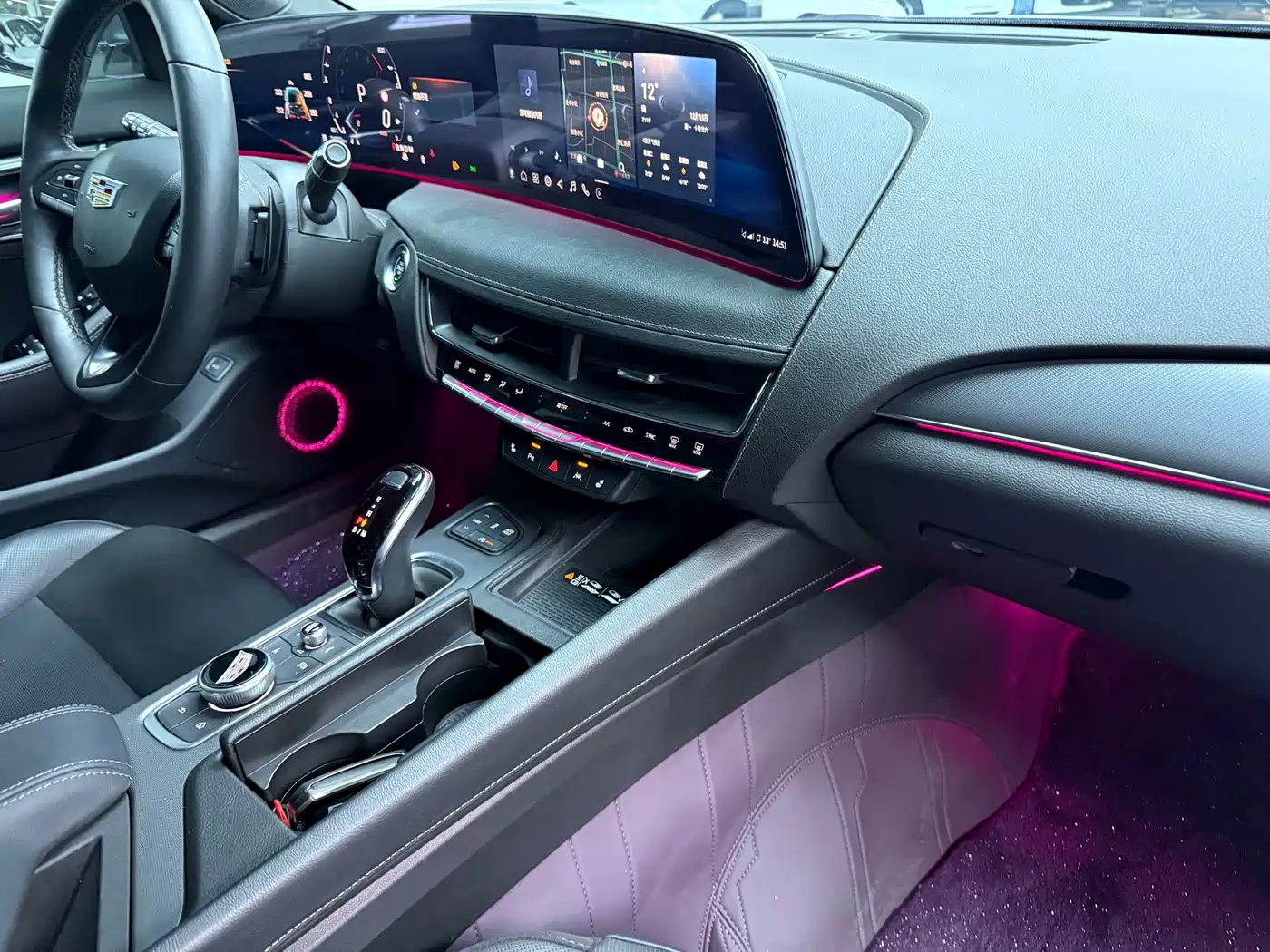 Cadillac CT5 2024 28T Luxury Model Pro фото 8