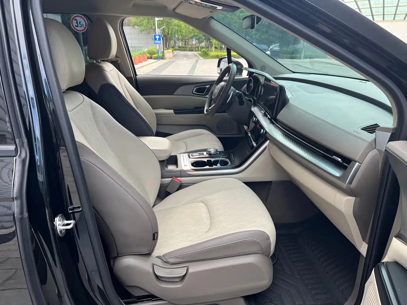 Kia Carnival 2023 2021 2.0T Luxury Edition