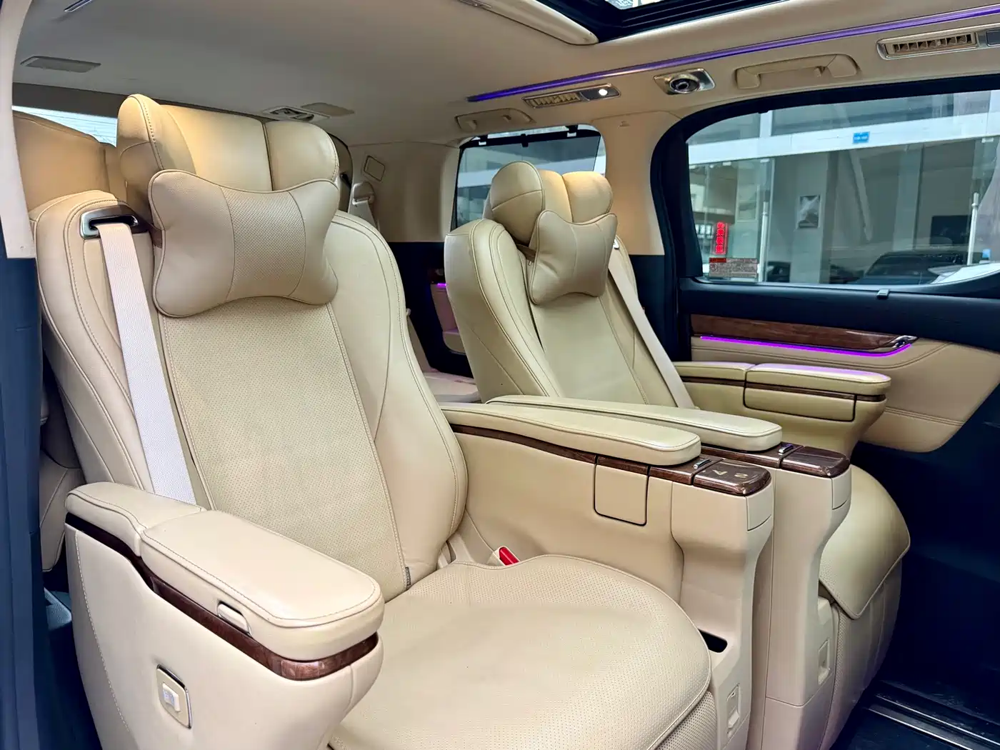 Toyota Alphard 2015 3.5L Premium Edition фото 12
