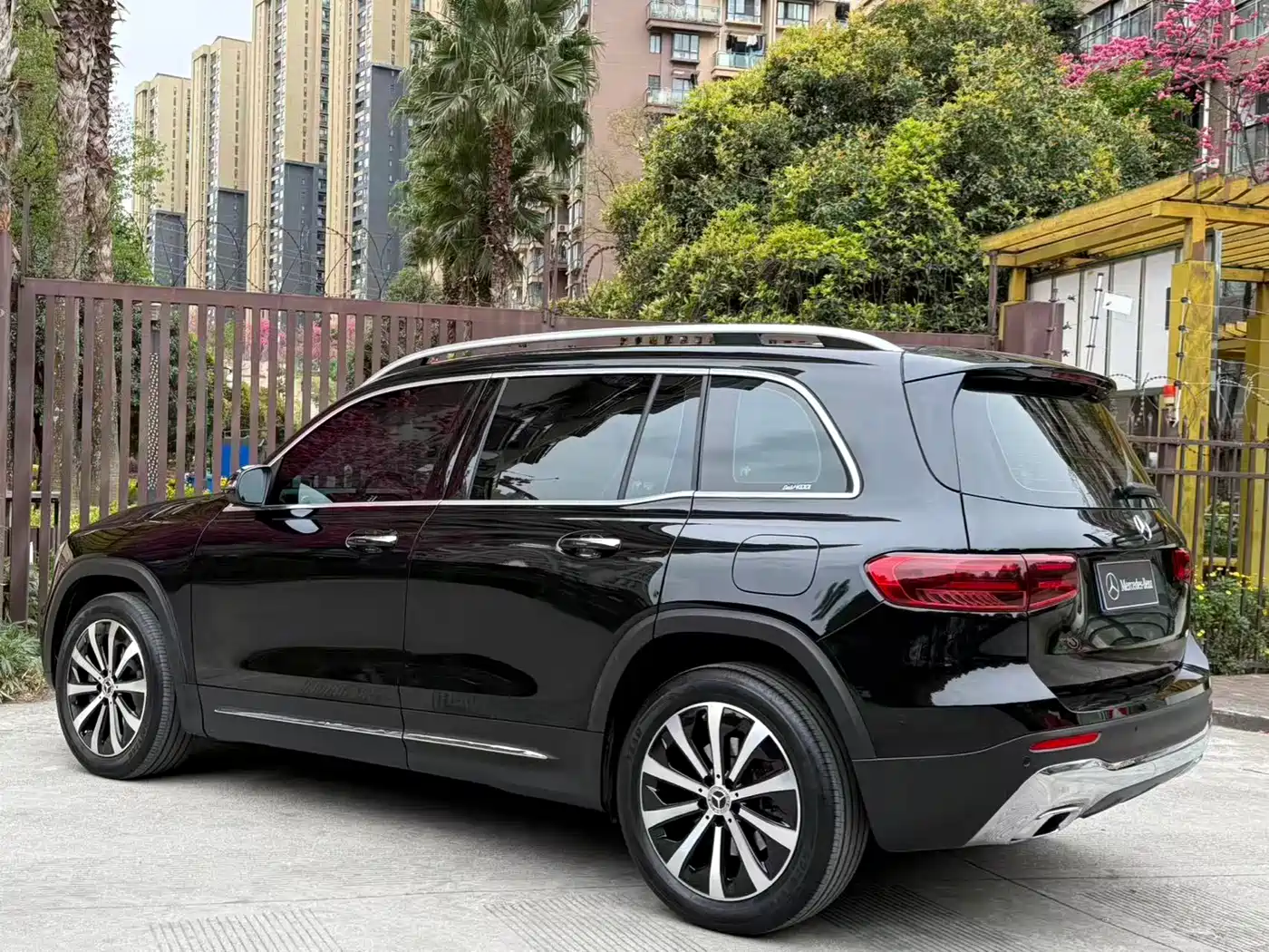 Mercedes-Benz GLB 2025 Model GLB 220 Fashion Style фото 45