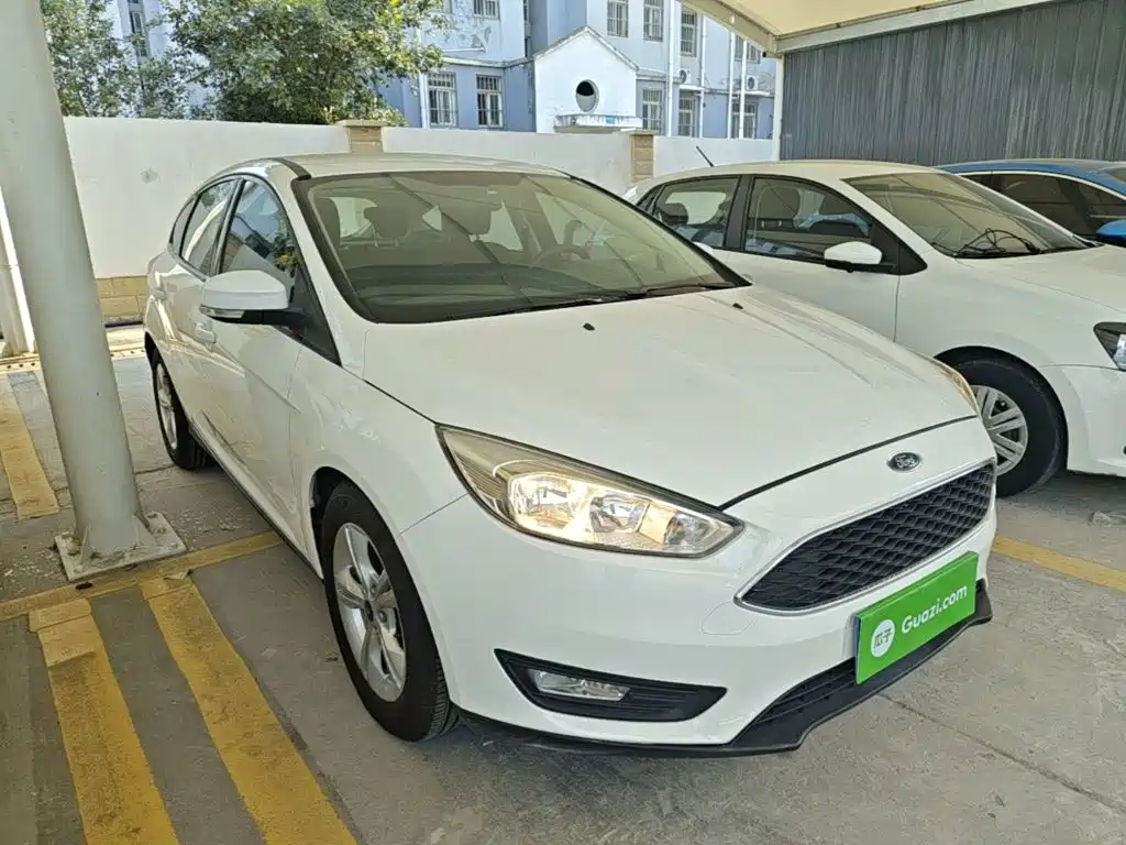 Фото 4 - Ford Focus