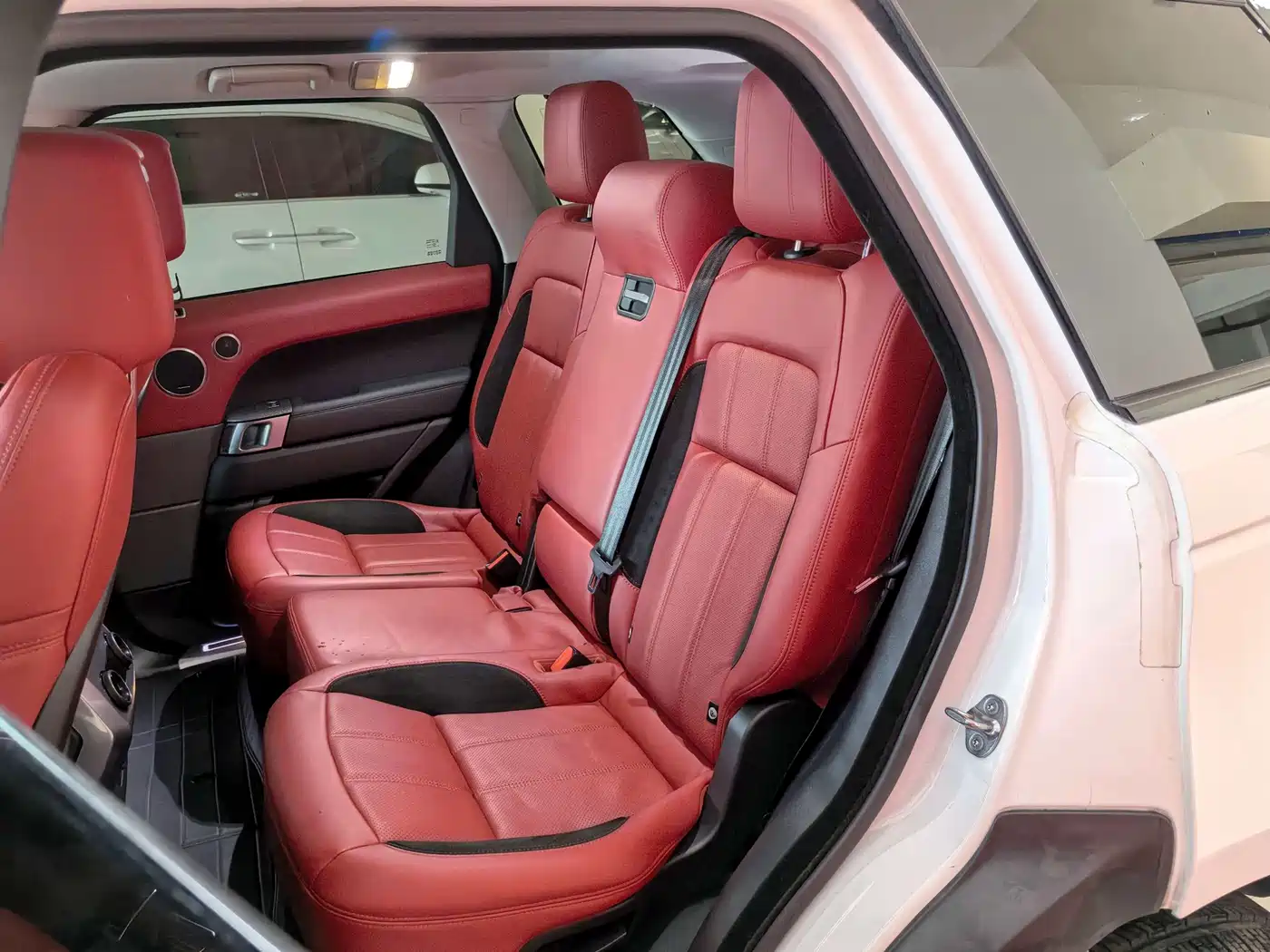 Land Rover Range Rover Sport 2020 3.0 L6 HSE DYNAMIC фото 16