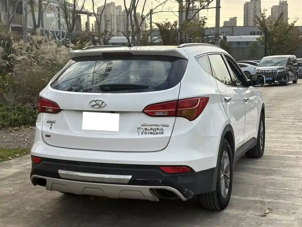 Hyundai Santa Fe 2013 Model 2.4L Automatic 2WD Smart фото 13