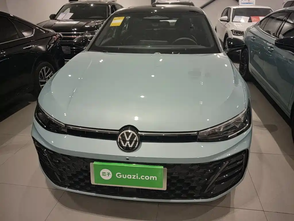 Фото 3 - Volkswagen Passat