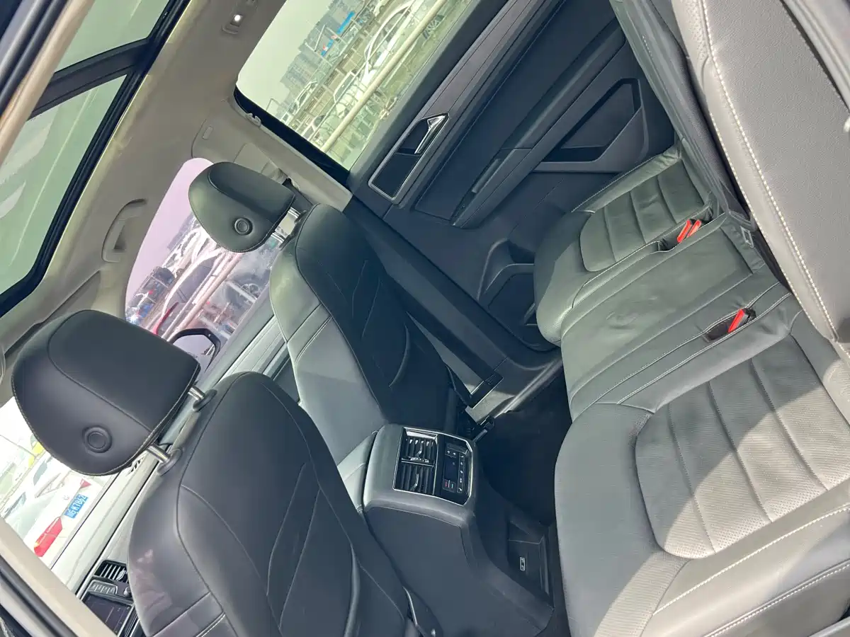 Volkswagen Teramont 2017 380TSI 4WD Luxury Edition фото 9