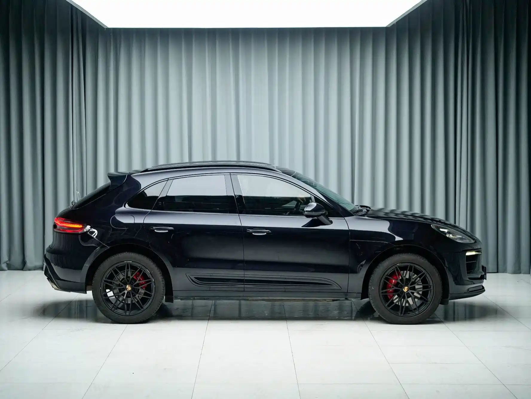 Photo 6 - Porsche Macan