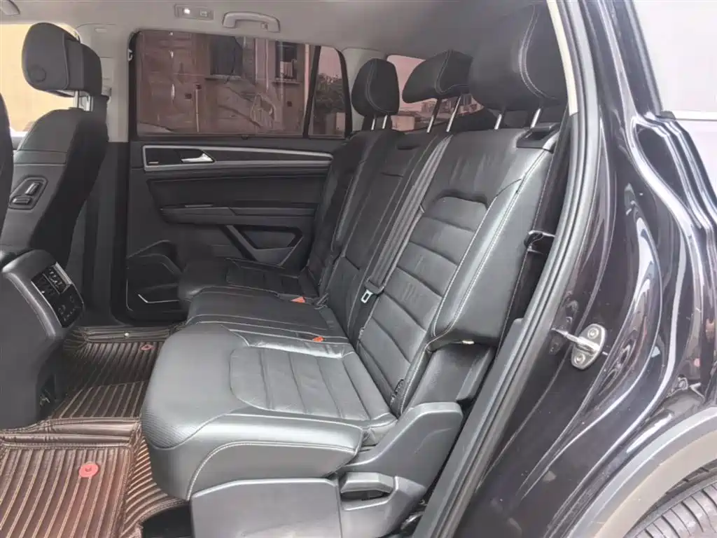 Volkswagen Teramont 2017 530 V6 4WD Flagship Edition фото 17