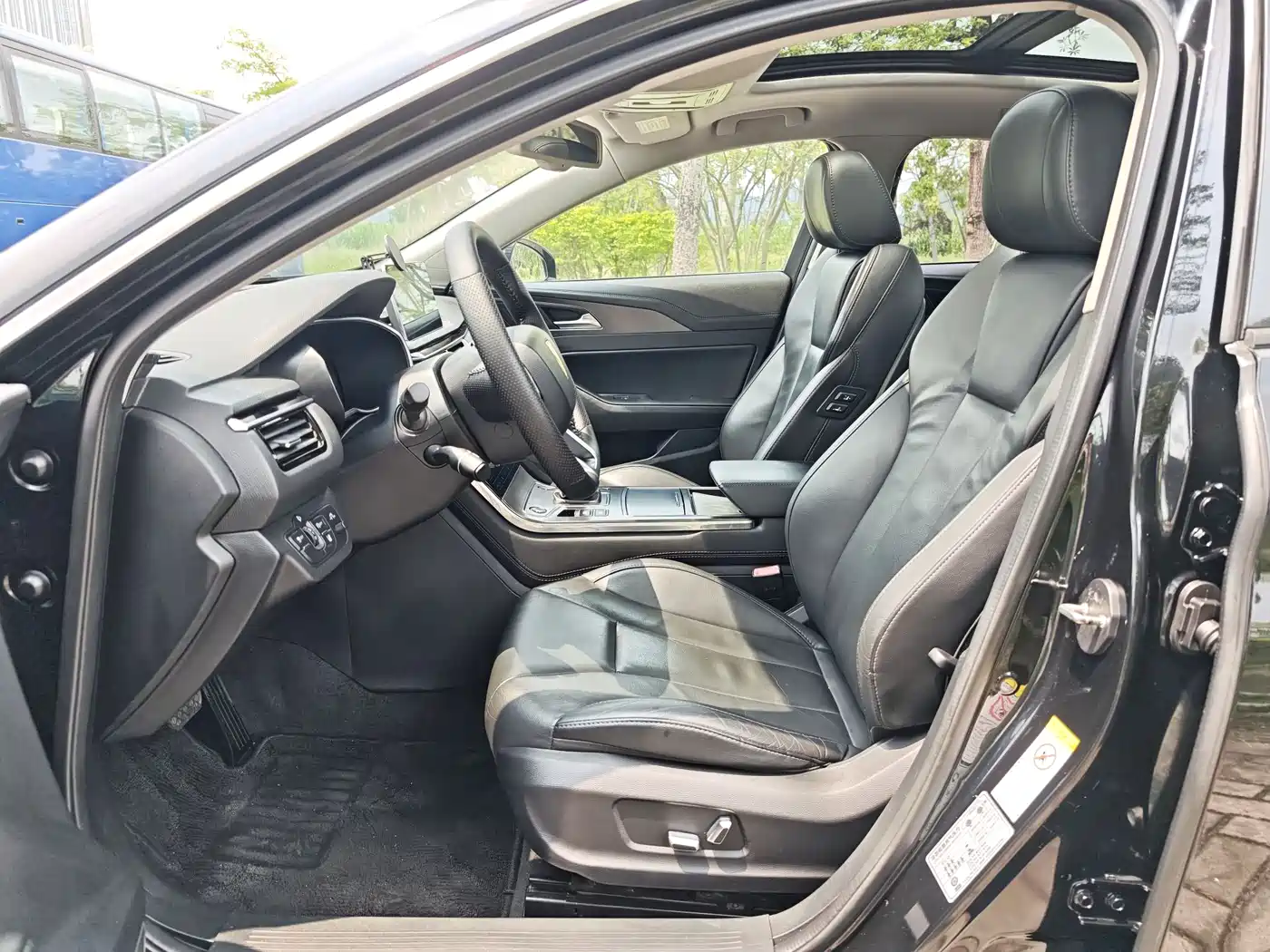 Hongqi H5 2020 1.8T Automatic Smart Connection Qi Enjoy Edition фото 4