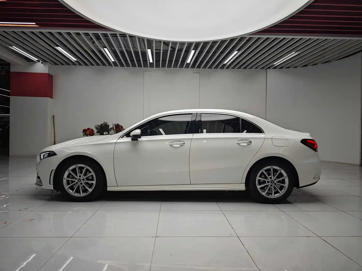 Mercedes-Benz A-Class 2020 A 200 L Sport Sedan фото 2