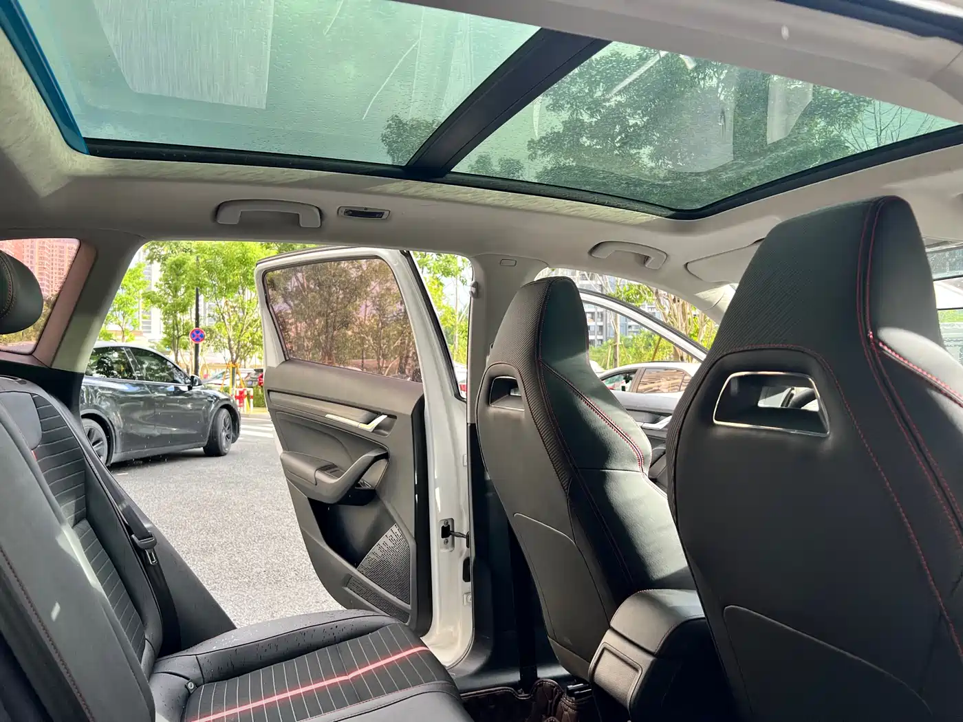 Škoda Kamiq 2020 Facelift GT TSI230 DSG Flagship China VI фото 16