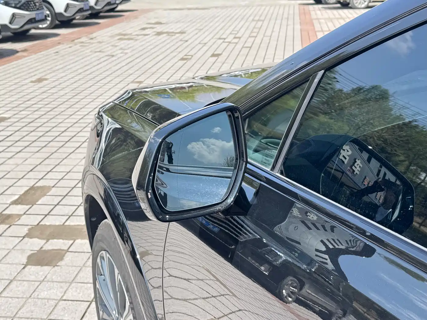 Cadillac XT5 2025 2.0T Luxury фото 6