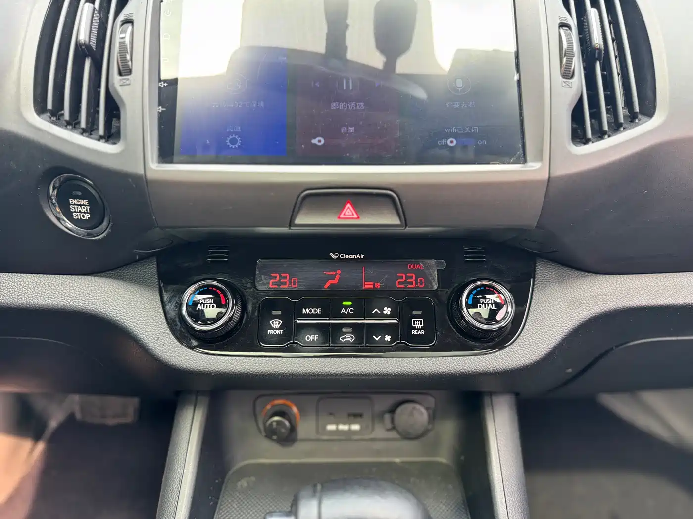 Kia Sportage 2014 2.0L Automatic 2WD DLX фото 25