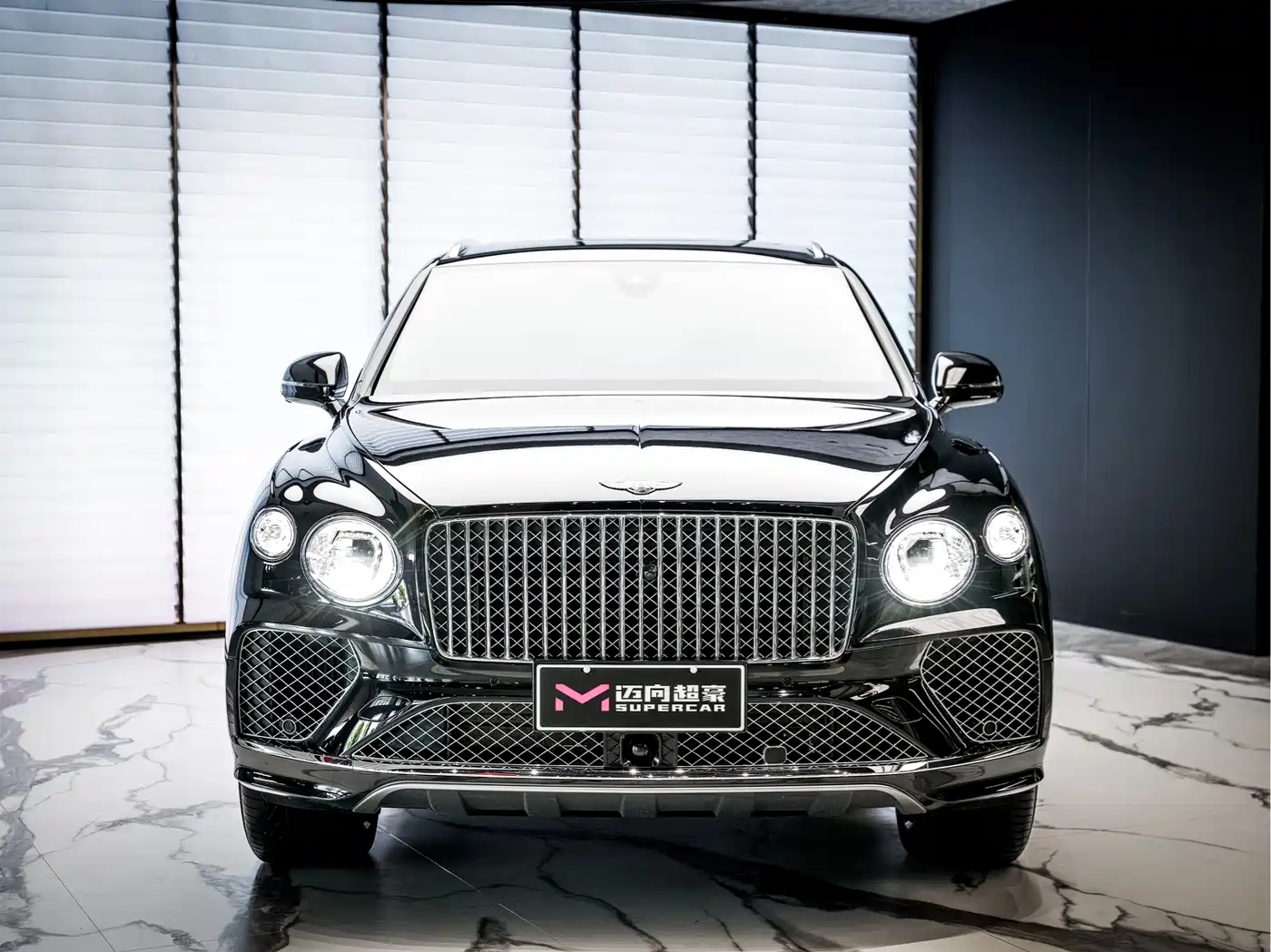 Bentley Bentayga 2026 2025 4.0T V8 Long Wheelbase Art Edition