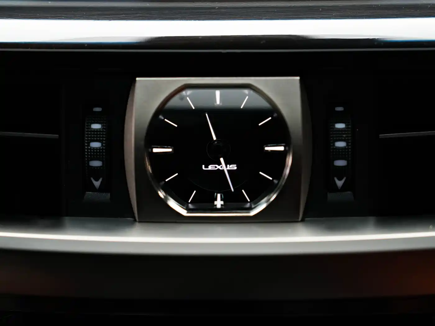 Lexus LX 2019 570 Prestige Luxury Edition фото 14