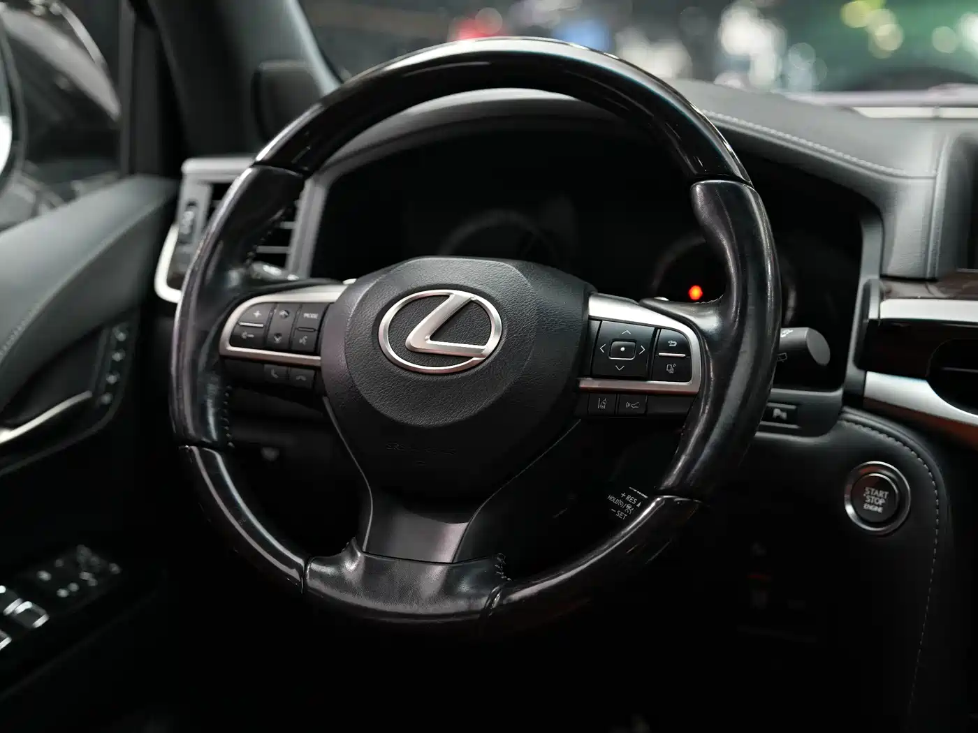 Lexus LX 2019 570 Prestige Luxury Edition фото 21