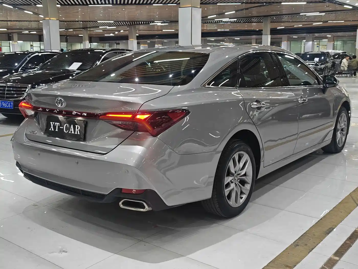 Toyota Avalon 2019 2.0L Luxury Edition (China VI) фото 13