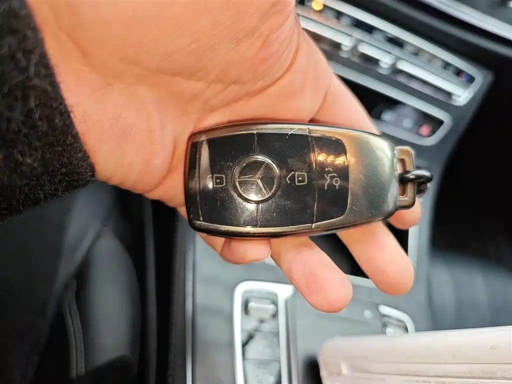 MERCEDES-BENZ E-CLASS (IMPORTED)