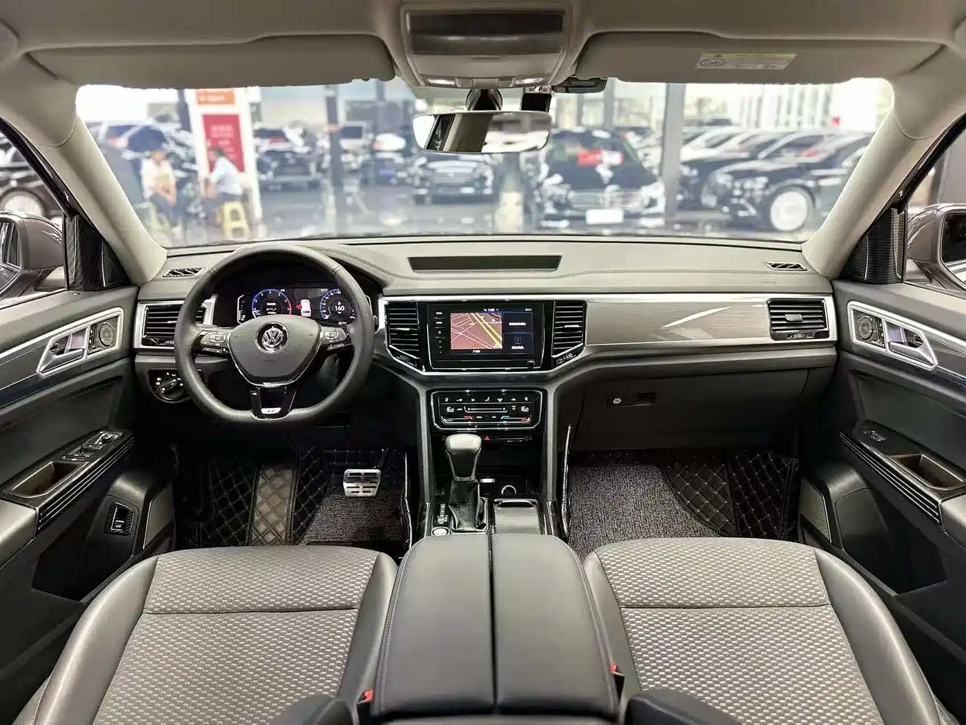 Volkswagen Teramont 2020 330TSI 2WD Comfort China VI фото 5
