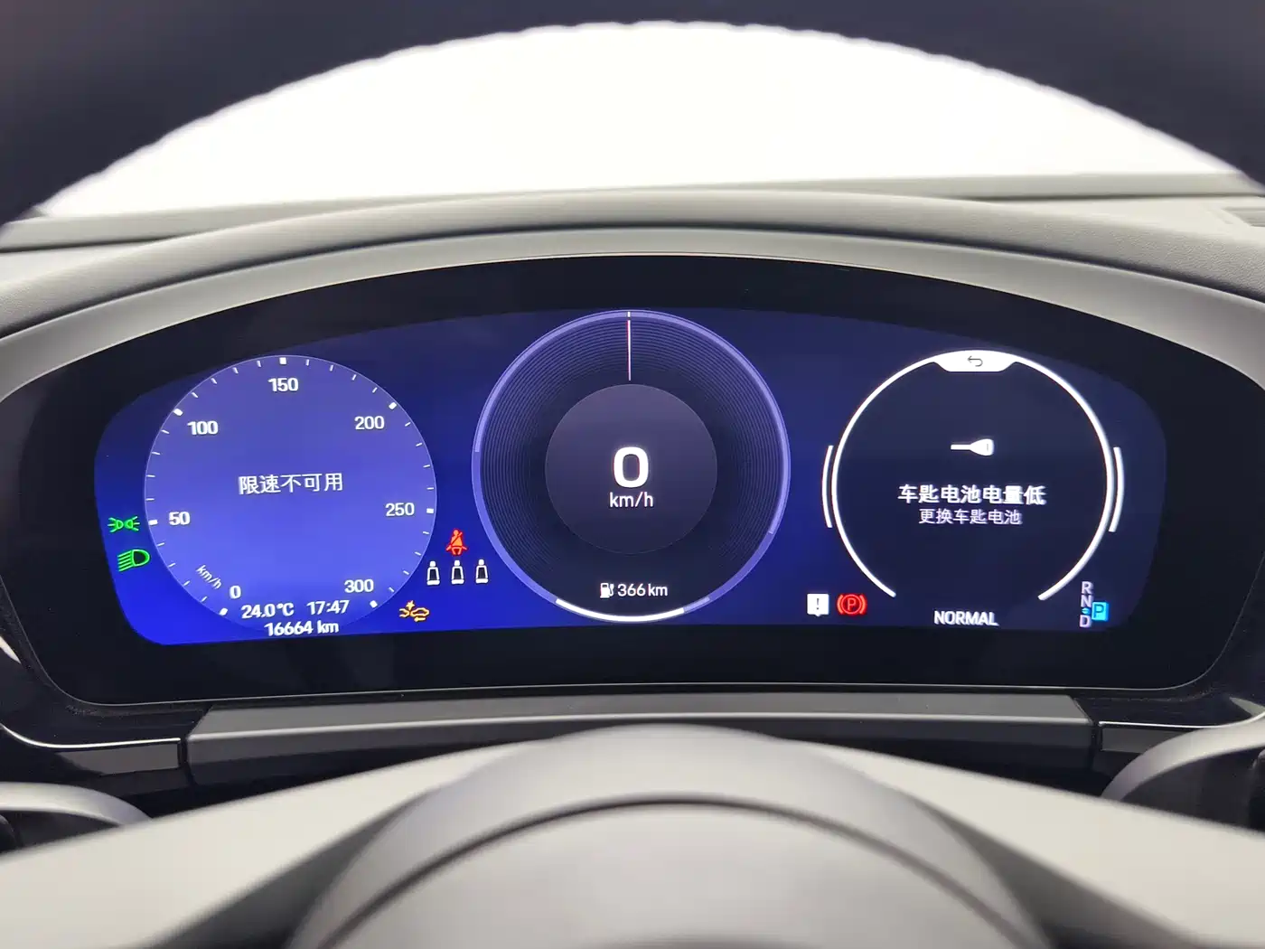 Porsche Macan EV 2024 Macan 4 фото 9