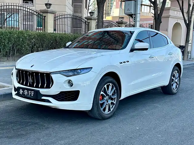 MASERATI LEVANTE