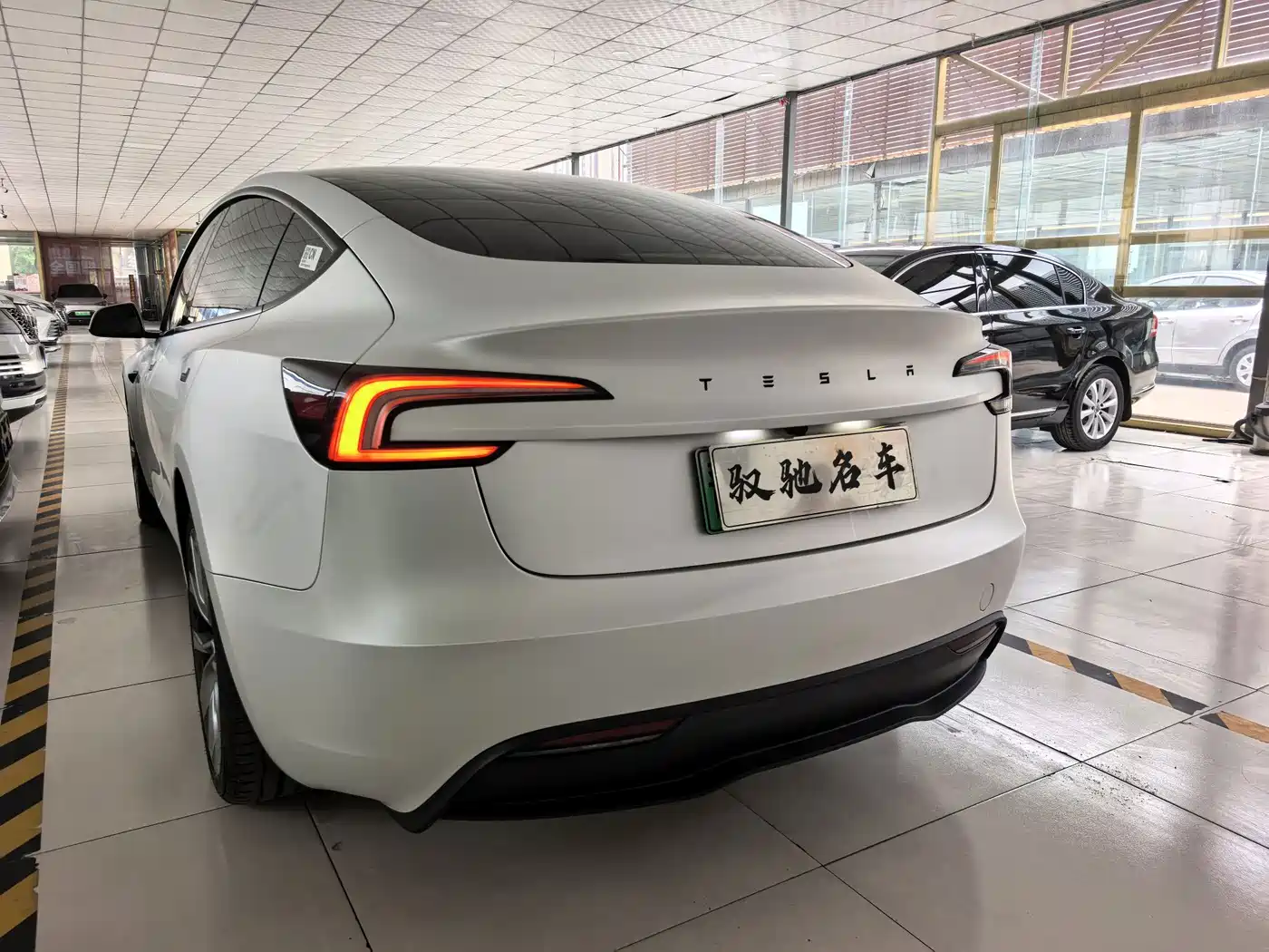 Tesla Model 3 2026 2025 Model Rear-Wheel Drive Edition
