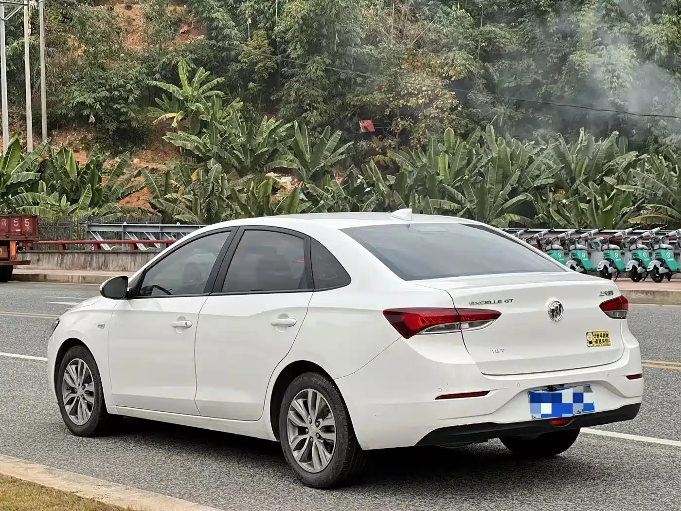 Photo 5 - Buick Excelle