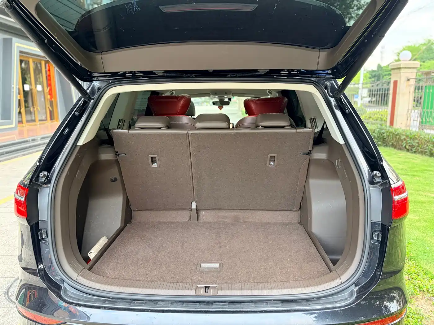 Volkswagen Viloran 2022 330TSI Luxury Edition фото 12