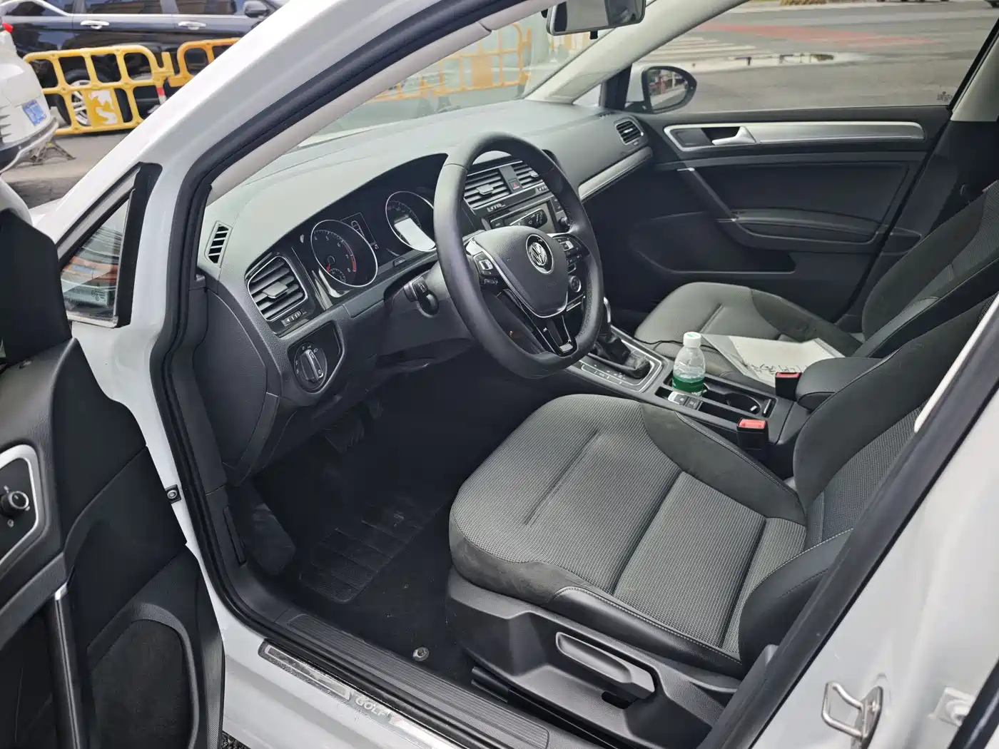 Volkswagen Golf 2018 230TSI Automatic Comfort фото 7