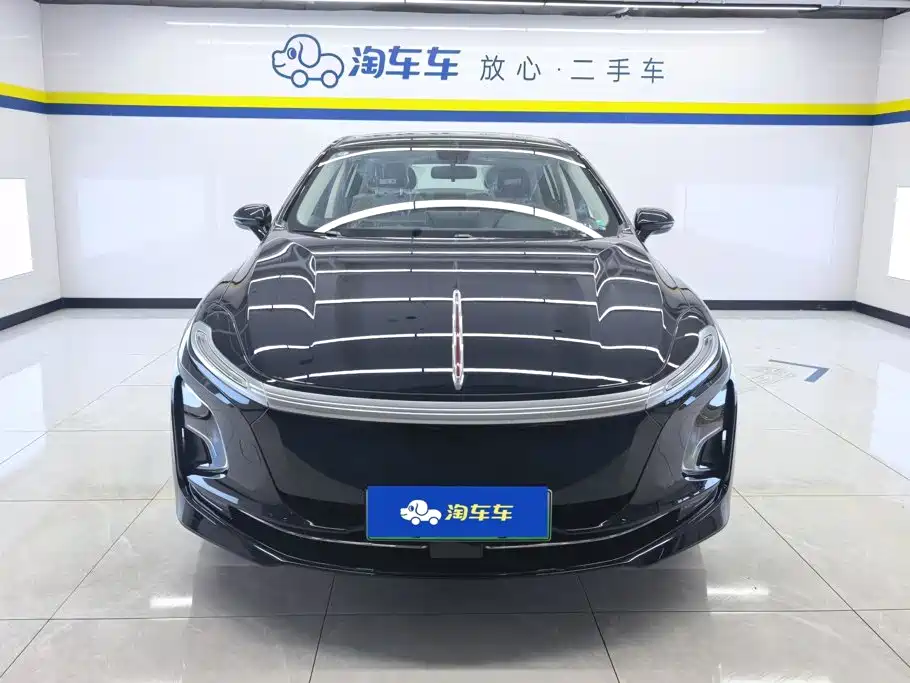 Hongqi E-QM5 2026 2025 610km PLUS